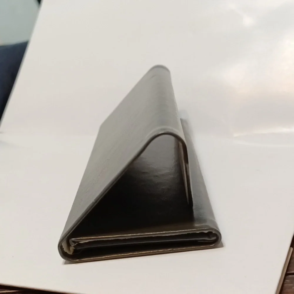 BULOVA Flat Glasses case Hardshell magnetic close Gray triangle fold